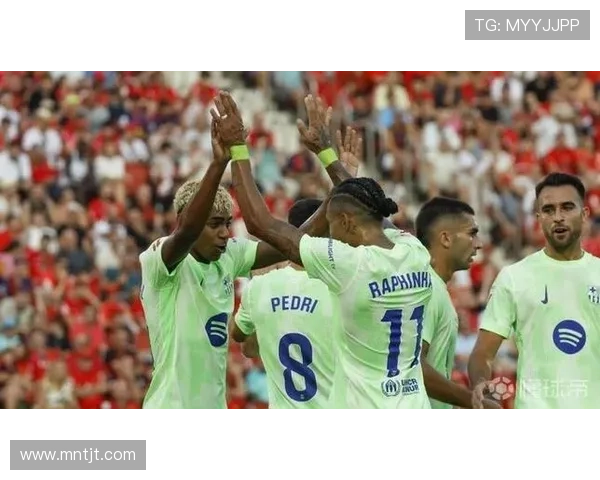 每体为巴萨评分：亚马尔9分最高，费兰4分最低